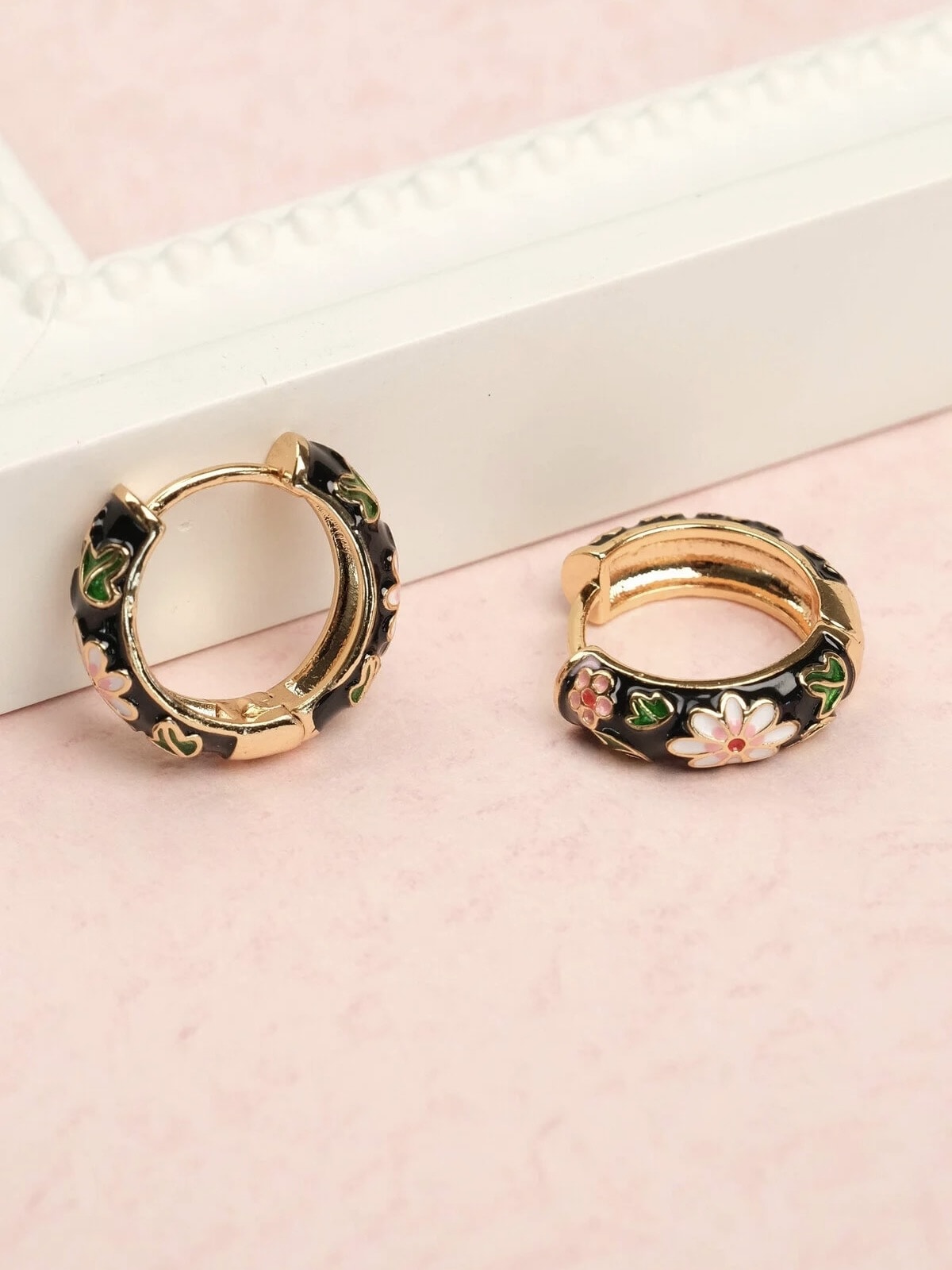 Küpe mücevherat fotoğrafı - Beyaz arkaplan, Vitrin Pro öncesi